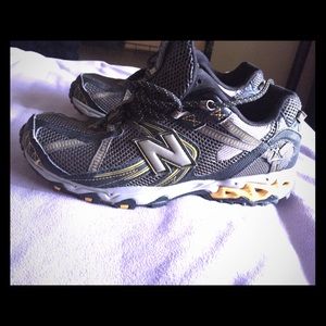 Nike sneakers size 8.5 like new